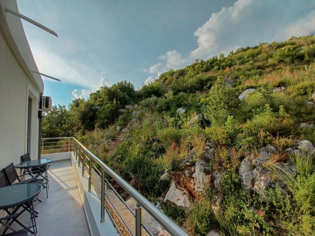 Ionian Pearl Apartment Dhermi Bagian luar foto