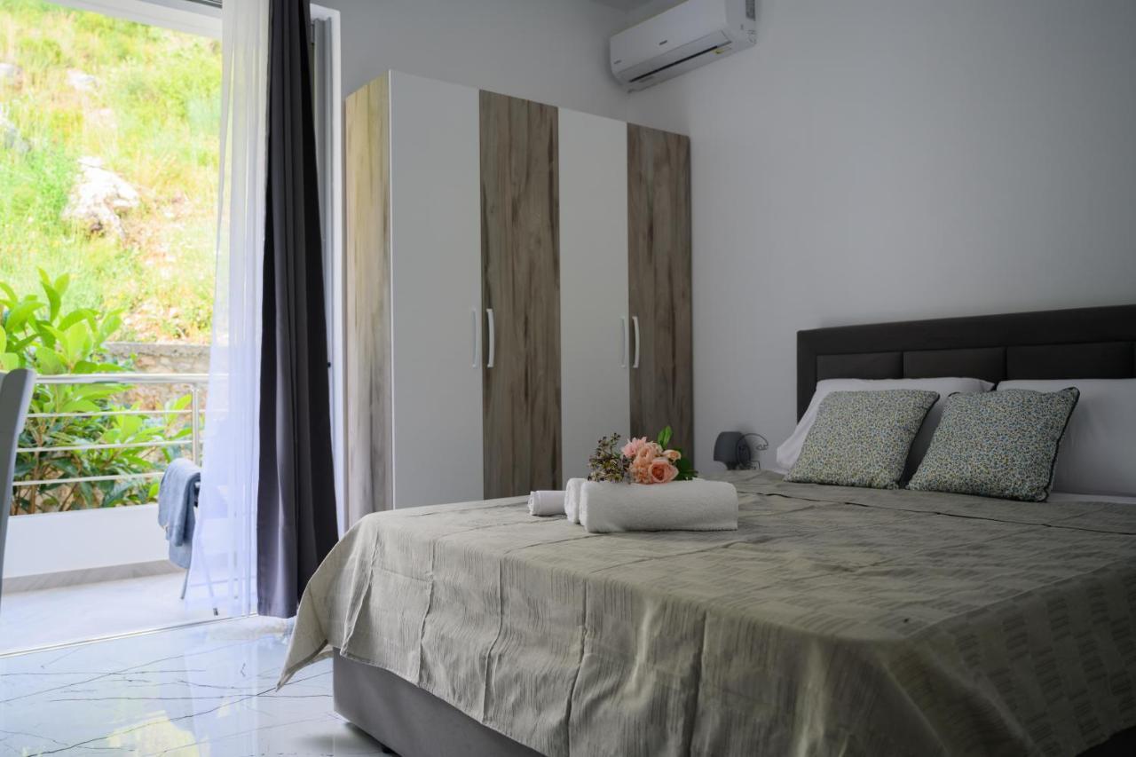 Ionian Pearl Apartment Dhermi Bagian luar foto