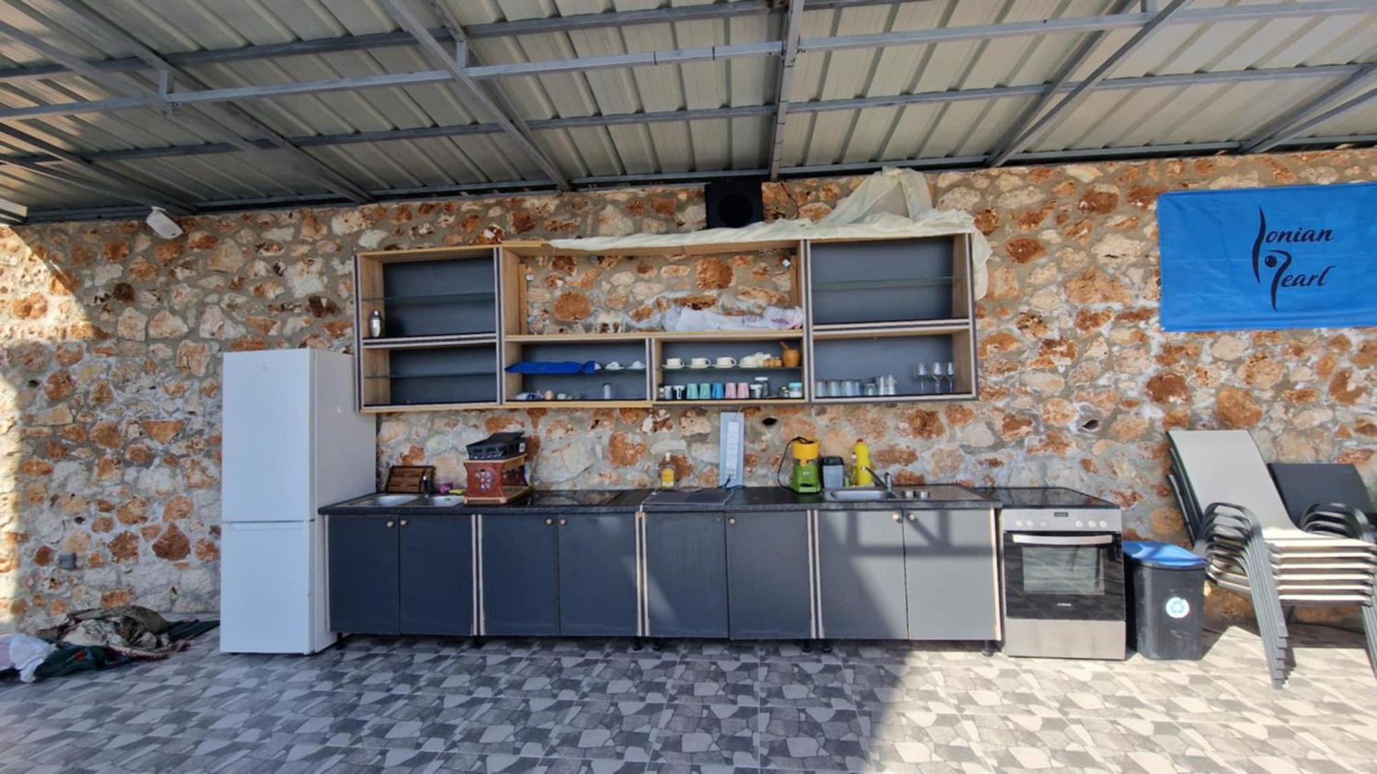 Ionian Pearl Apartment Dhermi Bagian luar foto