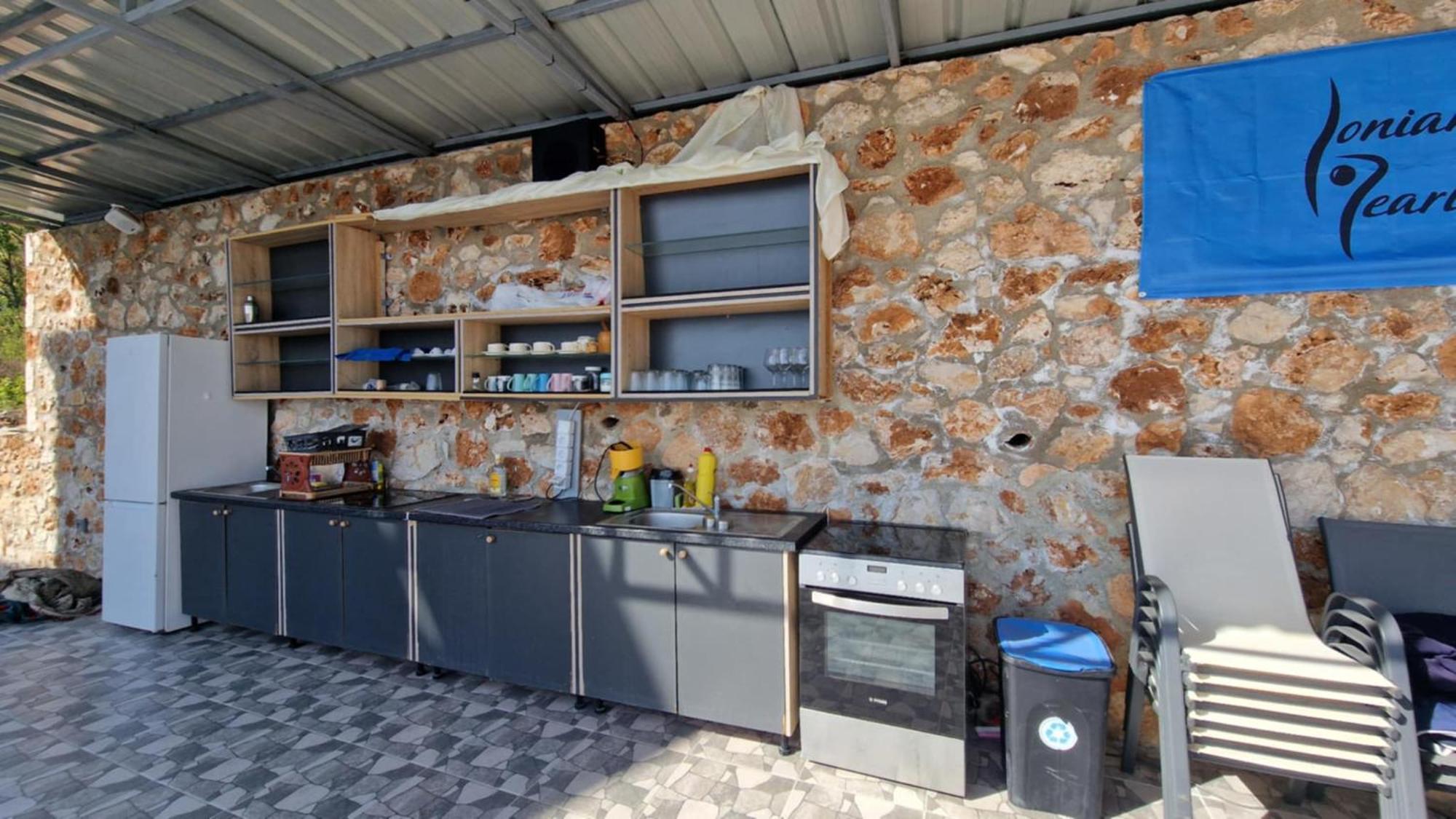 Ionian Pearl Apartment Dhermi Bagian luar foto