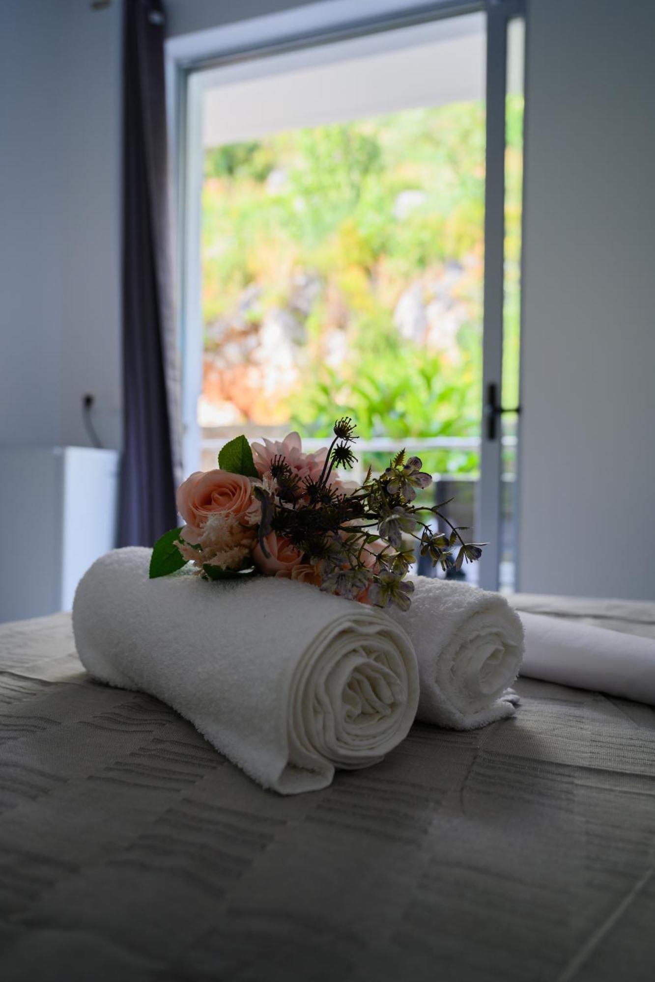 Ionian Pearl Apartment Dhermi Bagian luar foto