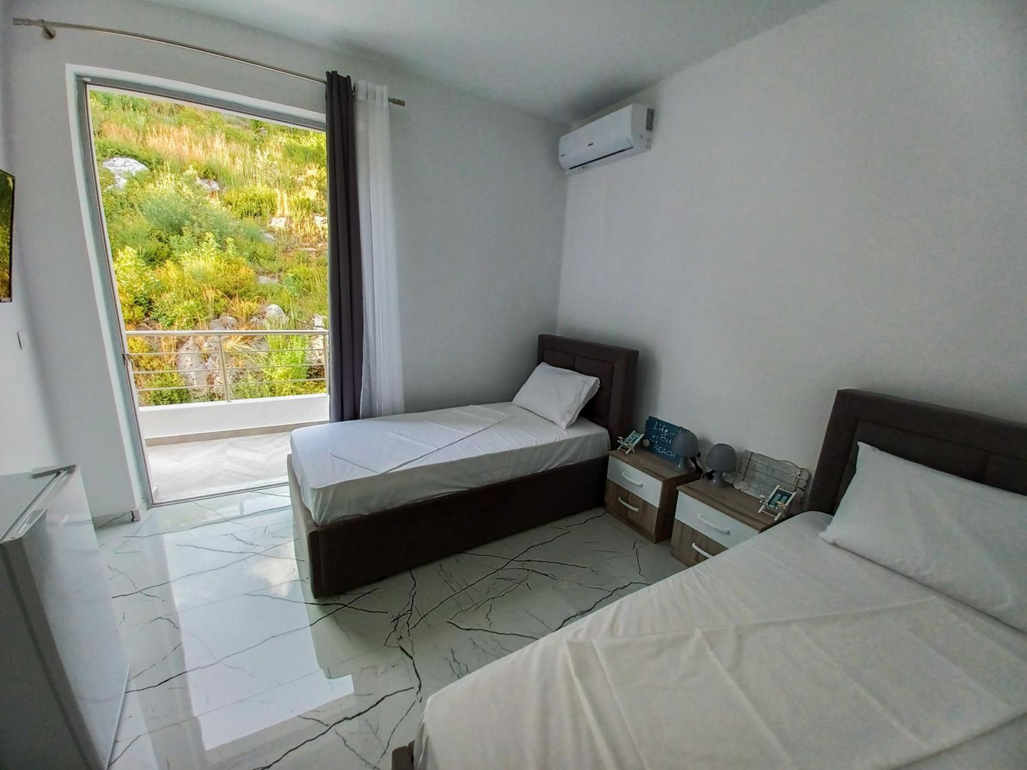 Ionian Pearl Apartment Dhermi Bagian luar foto